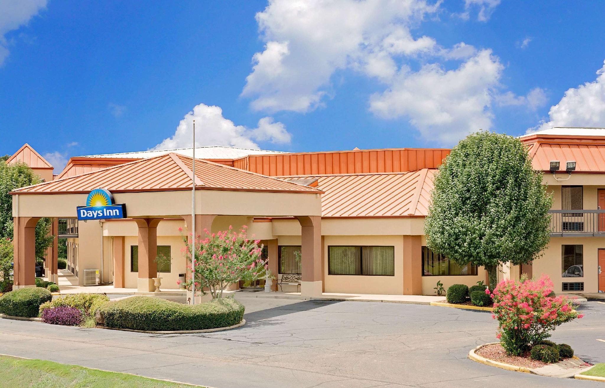 Days Inn By Wyndham Columbus Exteriör bild
