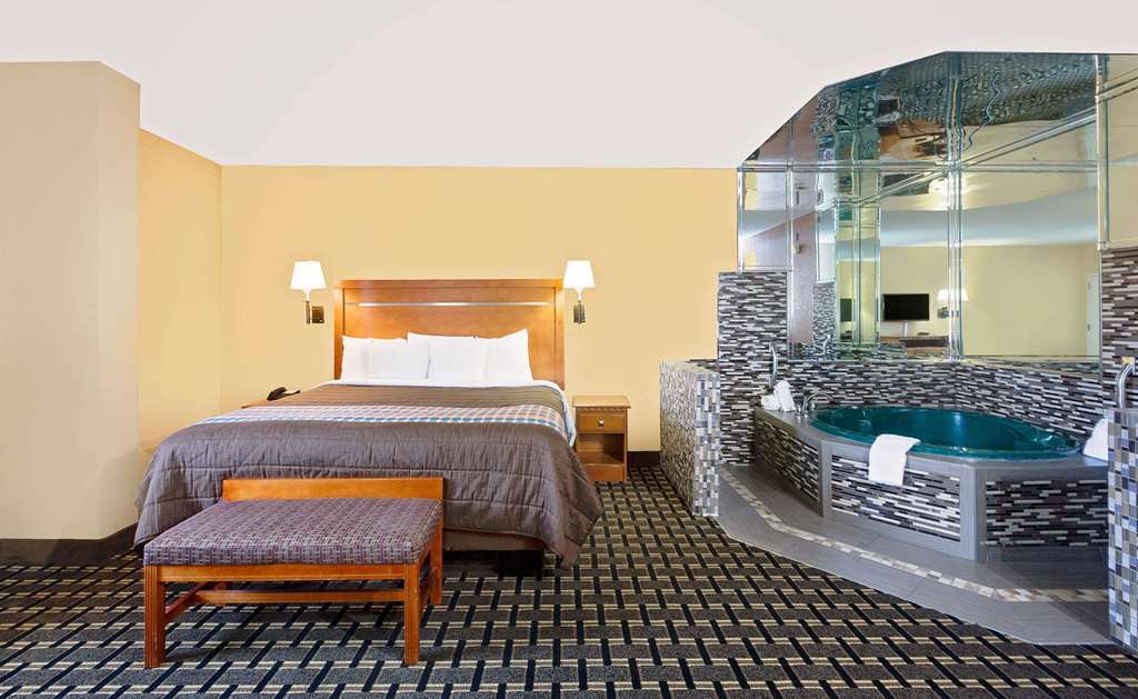 Days Inn By Wyndham Columbus Rum bild